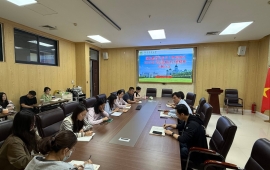 国际教育学院召开全体教职工会议 学习传达学校战略研讨班精神
